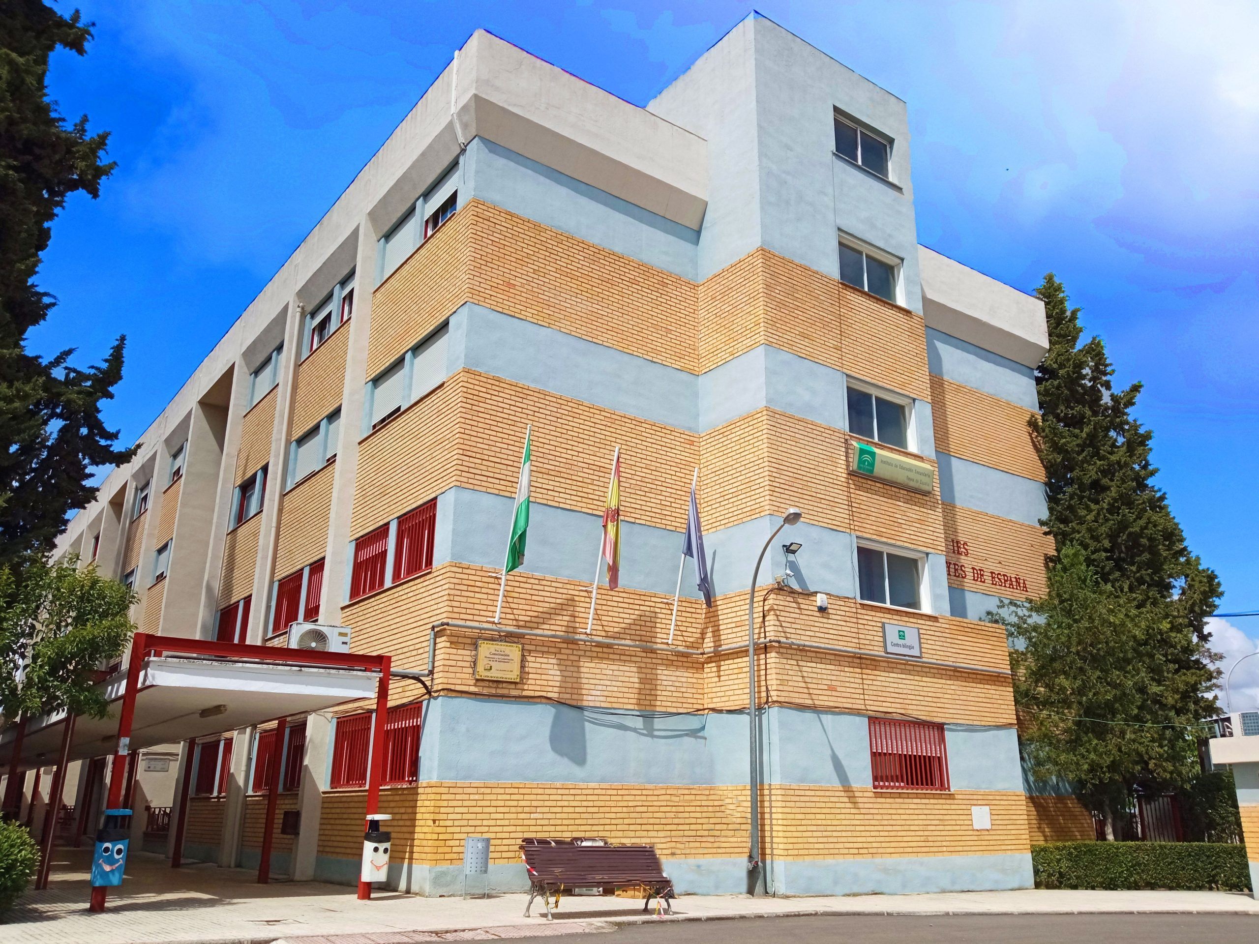 IES Reyes de España Fachada